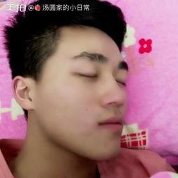 吃瓜的小瓜哥哥是谁,网络红人的崛起之路